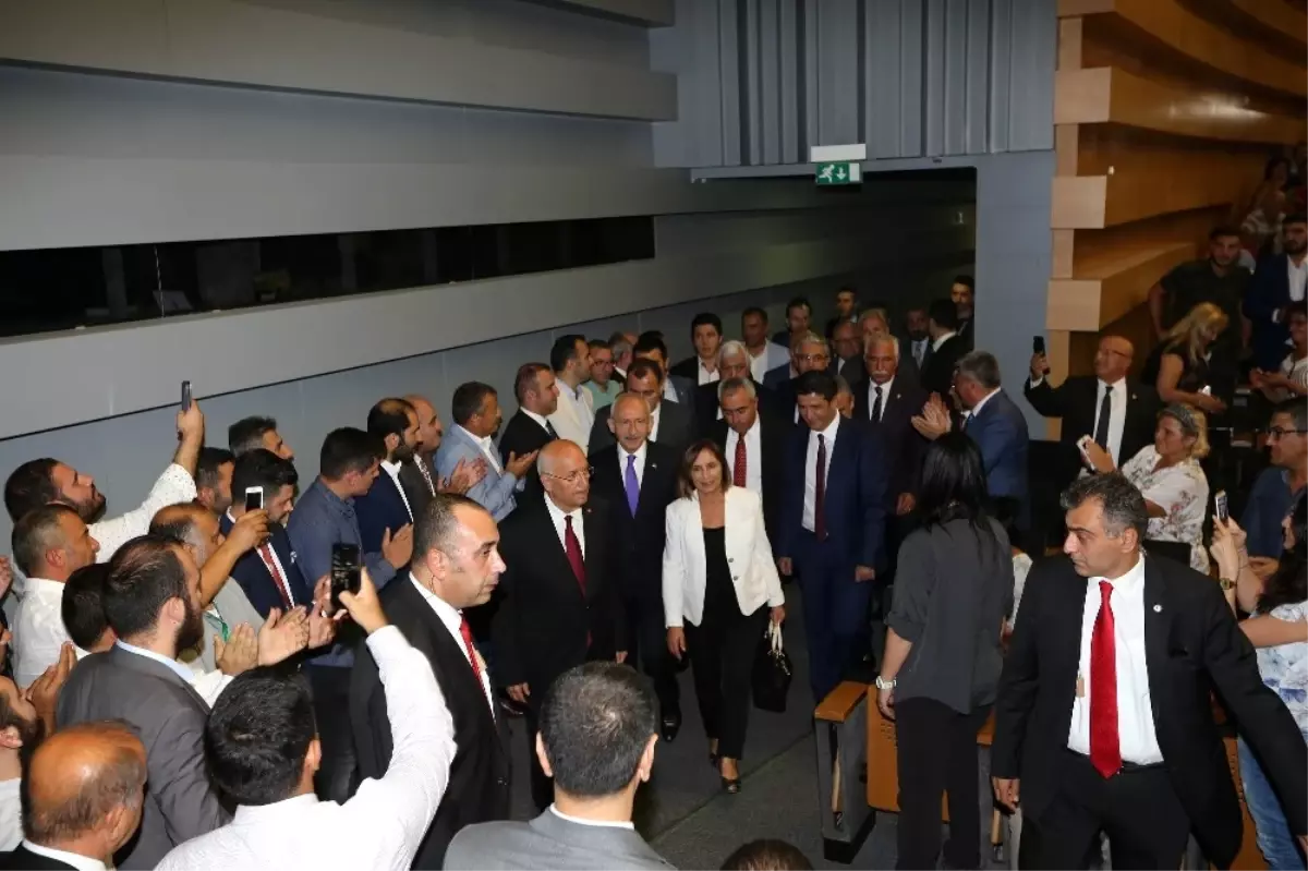 ATO Congresium\'da Sunay Akın\'dan "Bir Cumhuriyet Hikayesi"