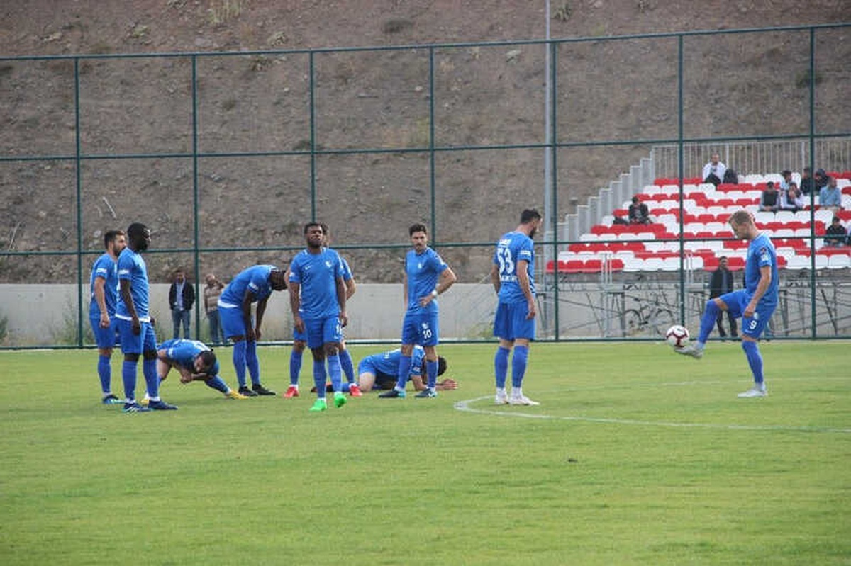 B.b. Erzurumspor Hazırlık Maçında Elazığspor\'u 3-1 Mağlup Etti
