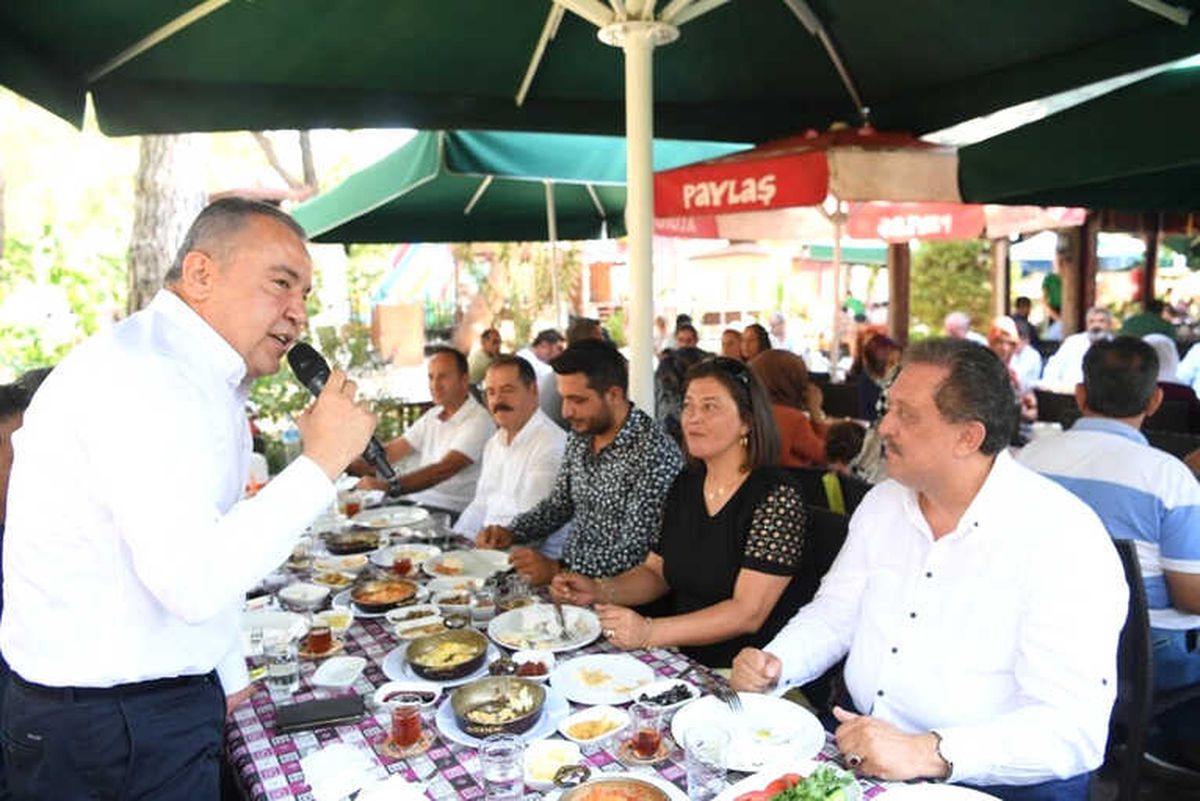 Başkan Böcek, Adgiad Üyeleriyle Buluştu