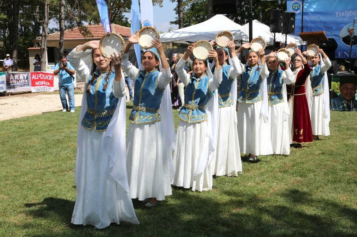 Eskişehir\'de 32\'nci Geleneksel Tepreş Şenliği Gerçekleştirildi