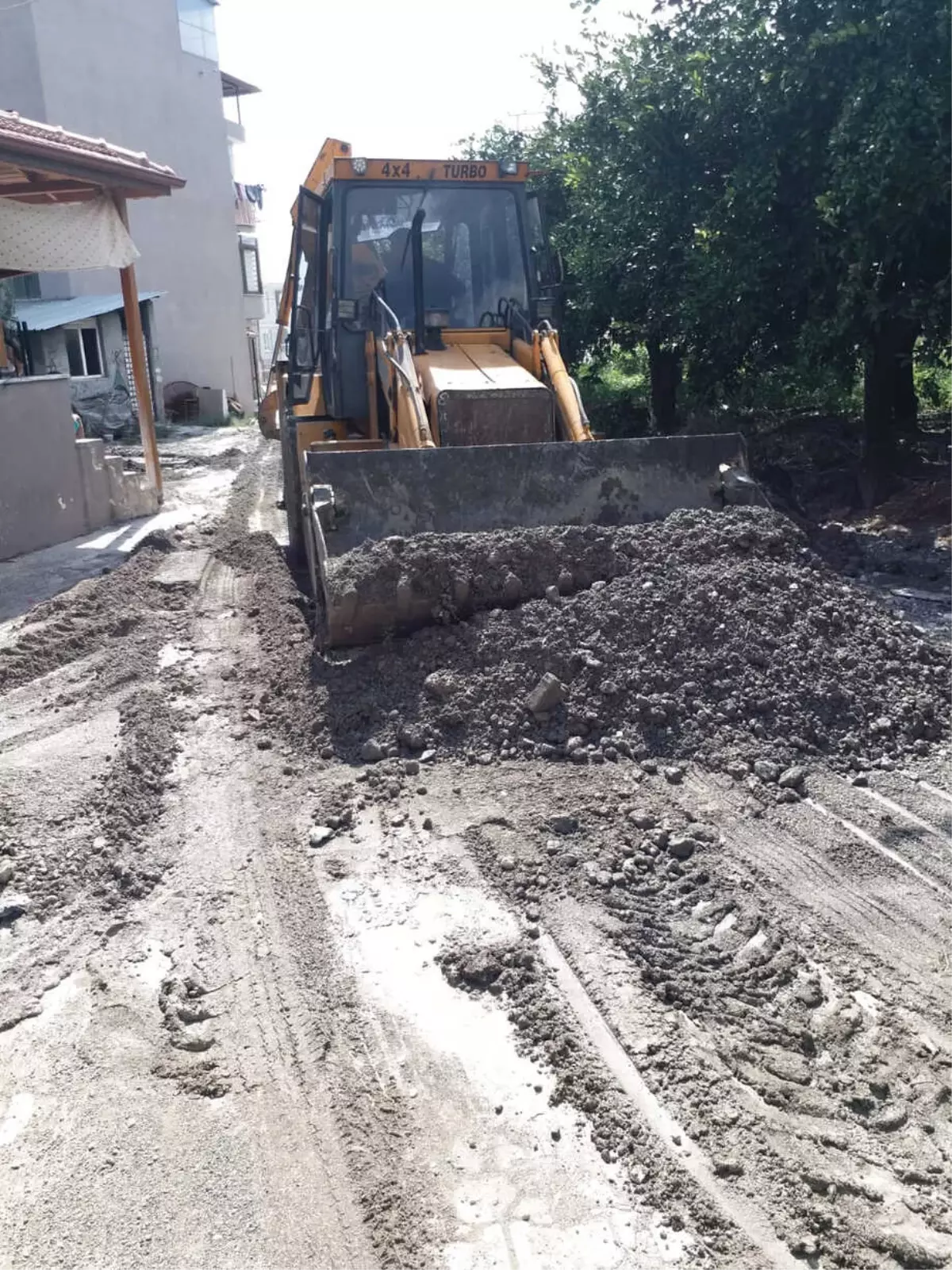 Fen İşleri Ekipleri Yoğun Mesaide