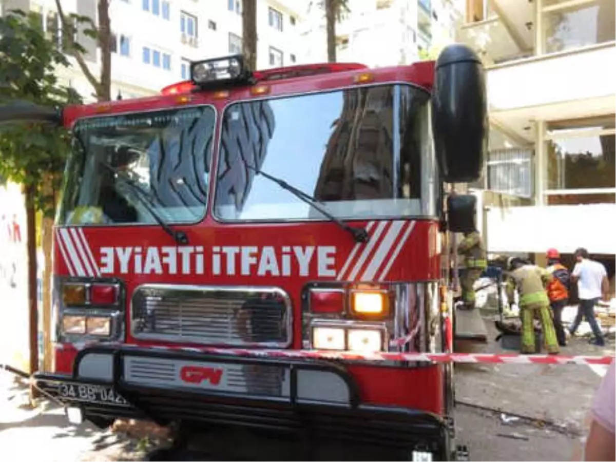 Foseptik Çukuruna Düşen İşçiyi İtfaiye Kurtardı