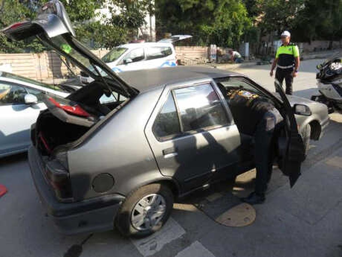 İstanbul\'da Okul Önlerinde Polis Denetimleri