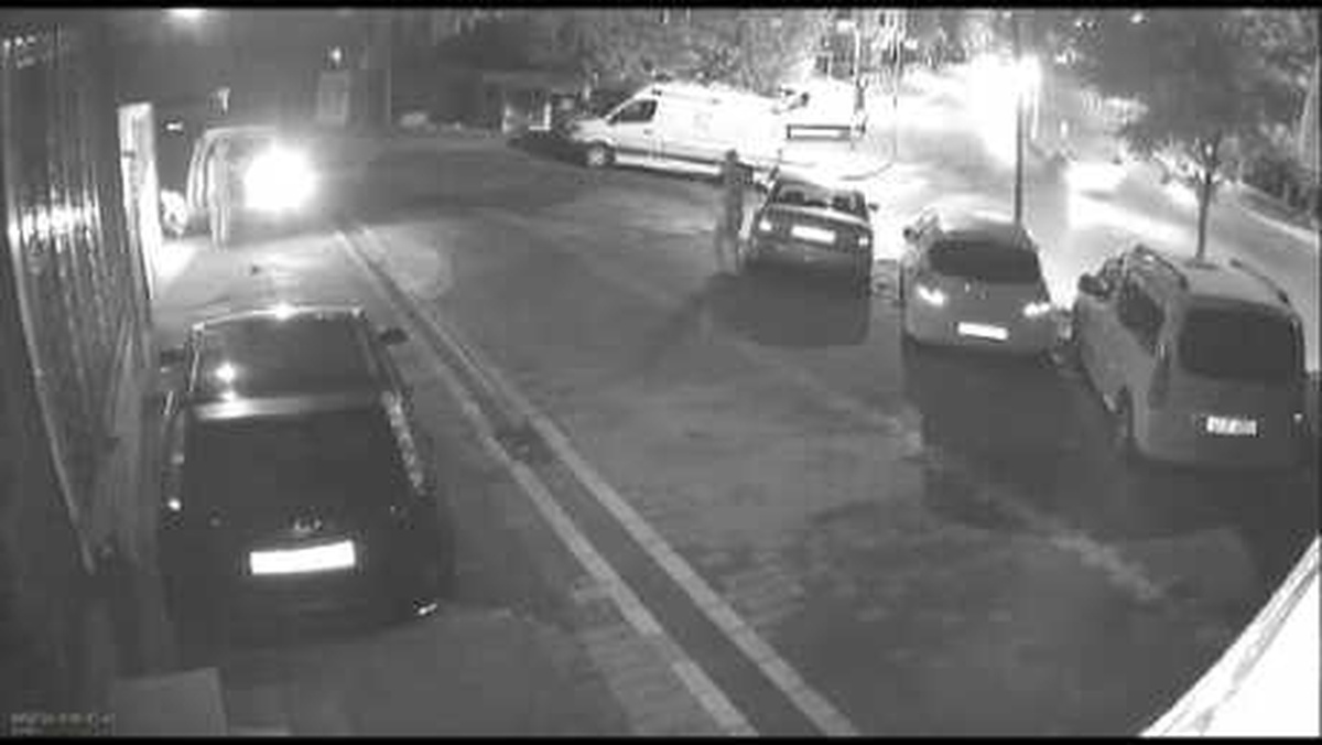 Kamerayı Kıran Kombi Hırsızları Başka Bir Kameraya Yakalandı