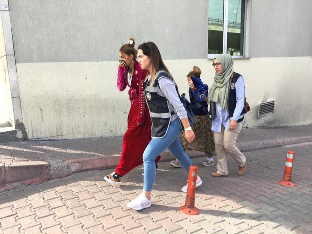 Kayseri\'de 30 Adrese Eş Zamanlı Operasyon: 15 Gözaltı