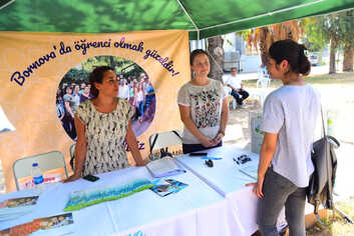 Kente Yeni Gelen Öğrencilere En Sıcak Merhaba