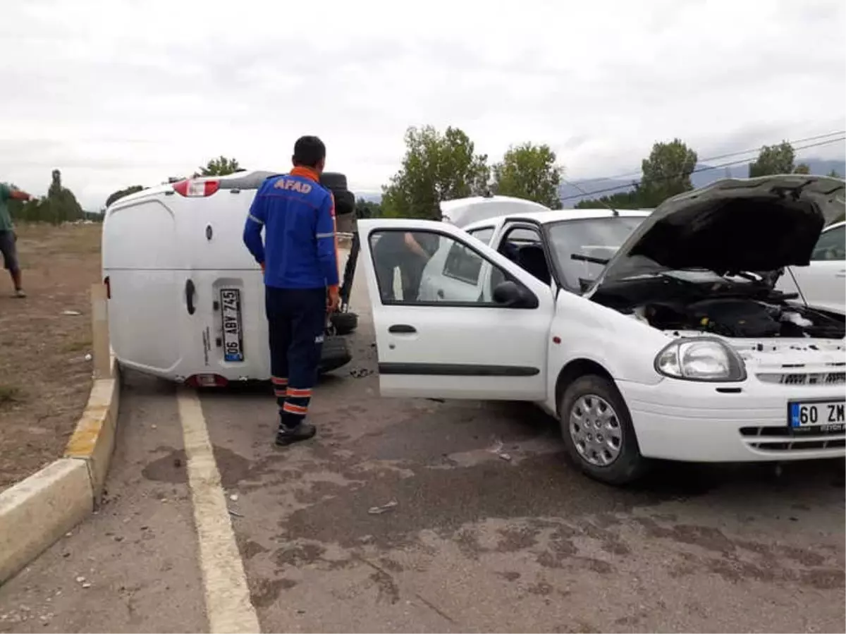 Tokat\'ta Trafik Kazası: 1 Ölü, 3 Yaralı