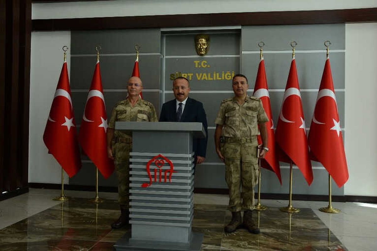 Tümgeneral İlbaş, Vali Atik\'i Ziyaret Etti