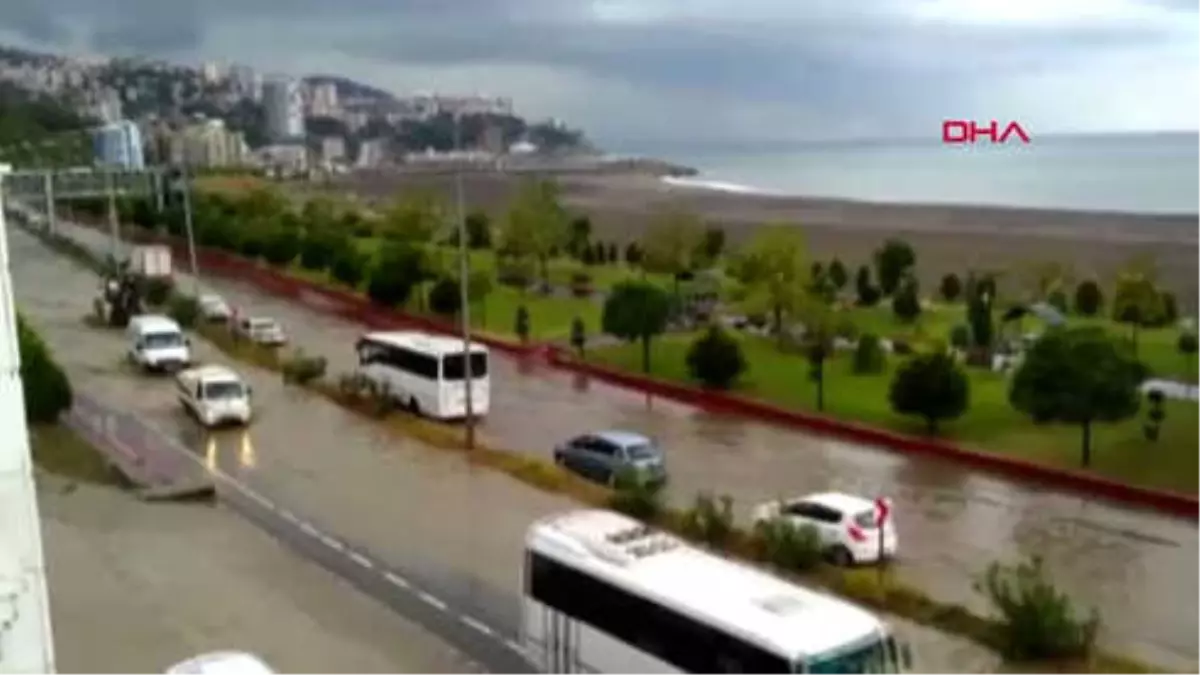Zonguldak Zonguldak\'ta Yağmur Yağışı Etkili Oldu