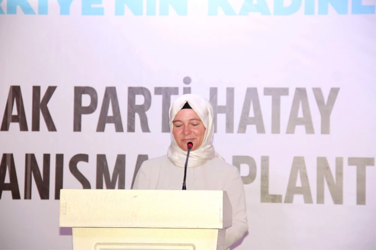 AK Parti Hatay İl Kadın Kolları Başkanı Sara Gök Göreve Başladı