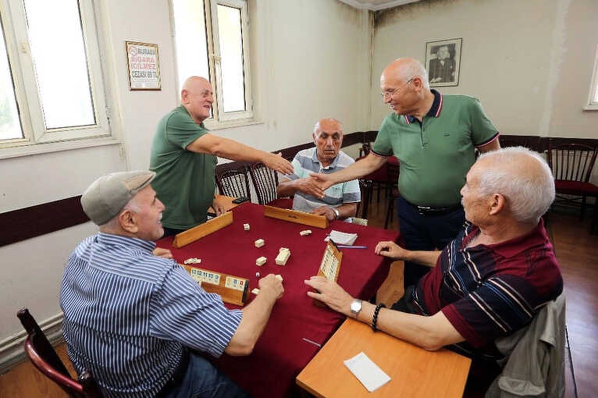 Başkan Yaşar, Batıkent ve Demetevler\'i Gezdi