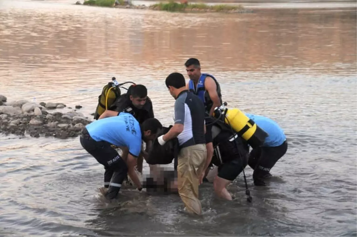 Dicle Nehri\'nde Kaybolan Suriyeli Gencin Cansız Bedeni Bulundu