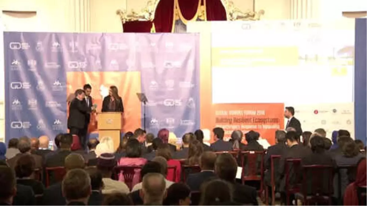 Emine Erdoğan\'a "İnsani Hizmet Takdir Ödülü" Verildi (1)