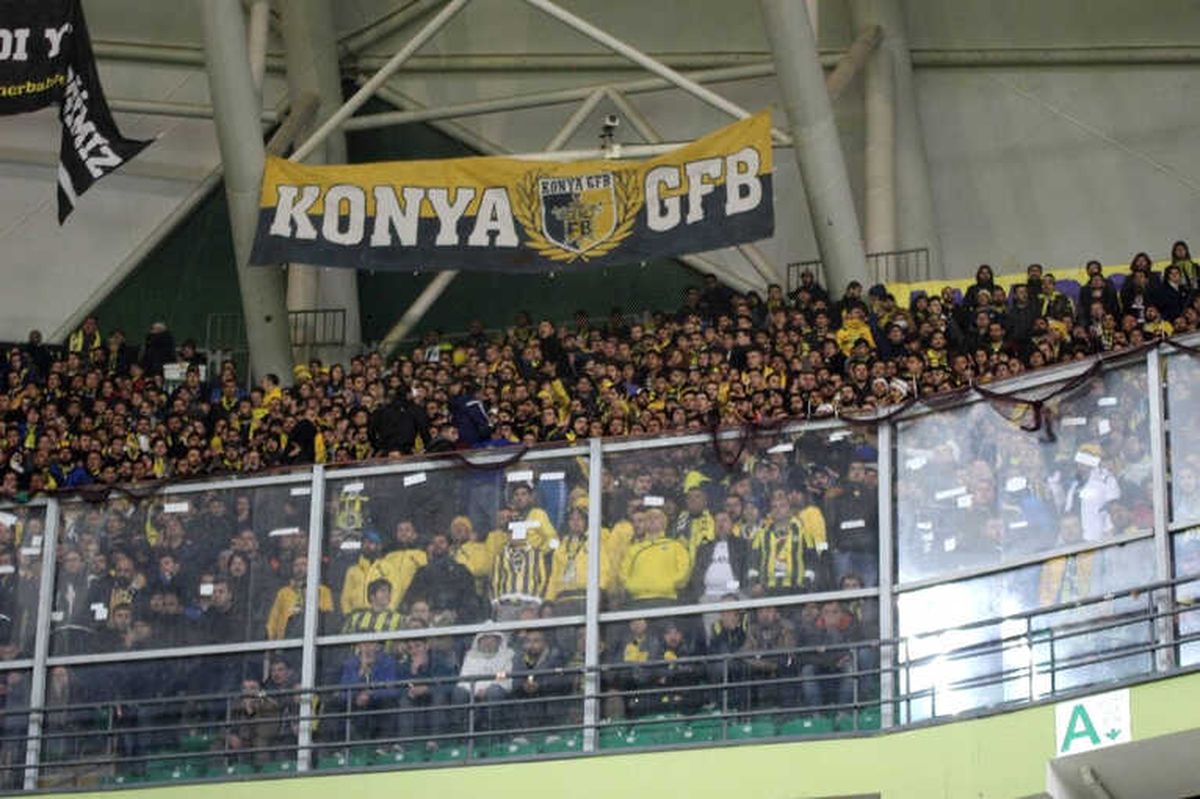 Fenerbahçeli Taraftarlar Biletleri Tüketti