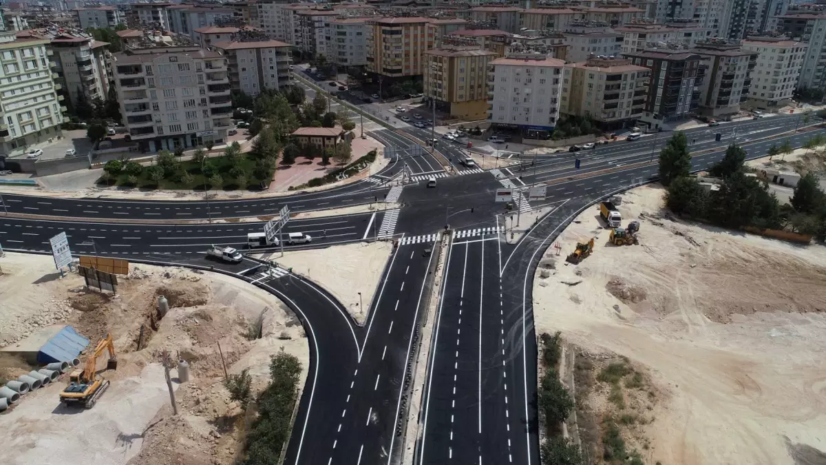 Gölgelik Kavşağı Yeni Haliyle Trafiğe Açıldı