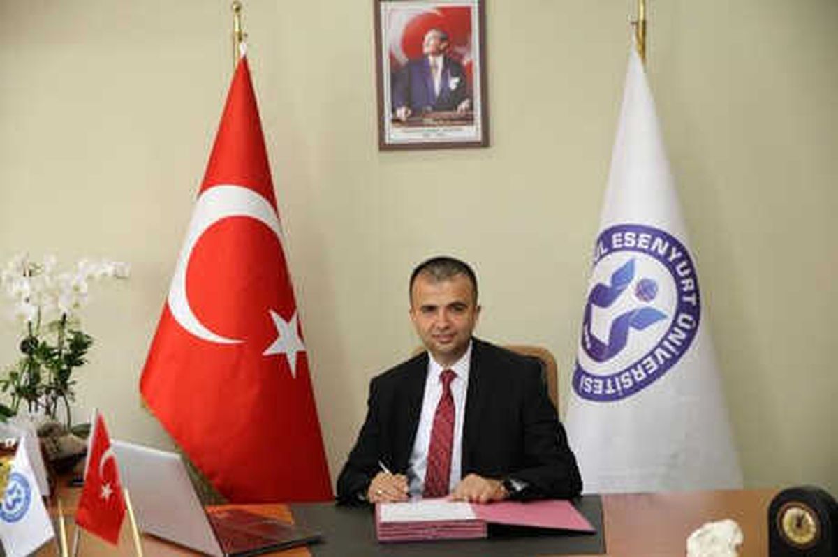 İstanbul Esenyurt Üniversitesi\'nden Thk Genel Başkanlığı\'na Taze Kan
