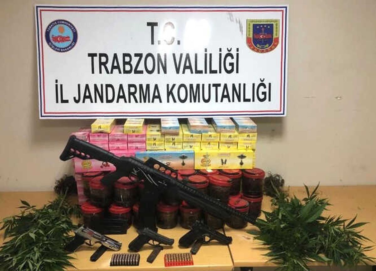 Jandarmadan Uyuşturucuya Yönelik Operasyonlar Sürüyor