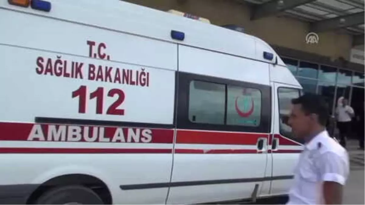 Polis ve Sağlık Ekiplerine Saldıran Kişi Vurularak Etkisiz Hale Getirildi