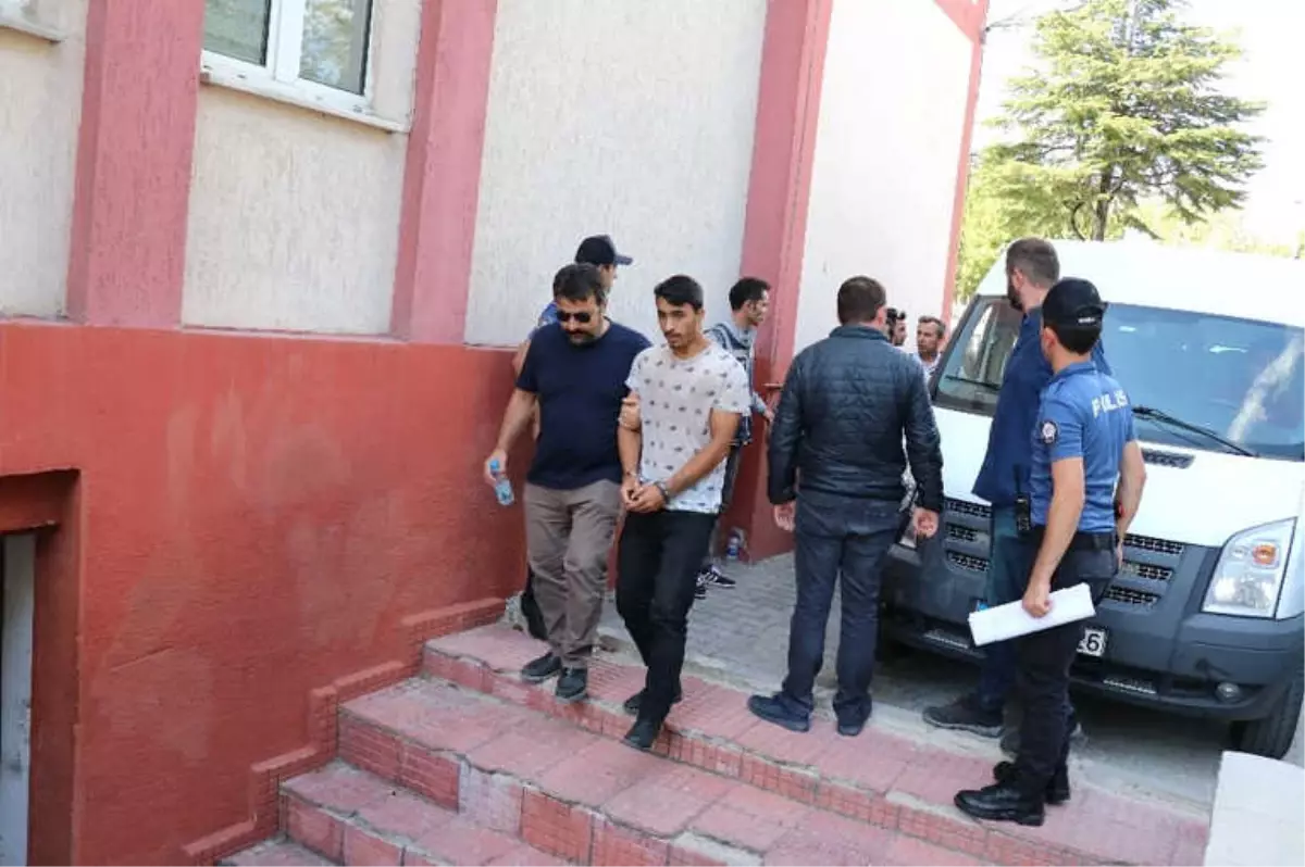 Polisle Kavga Eden 5 Kişi Adliyeye Sevk Edildi