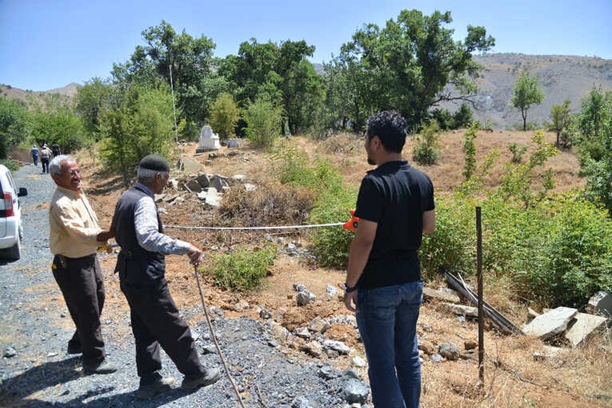 Büyükşehir\'den Mahalle Mezarlıklarına Malzeme Yardımı