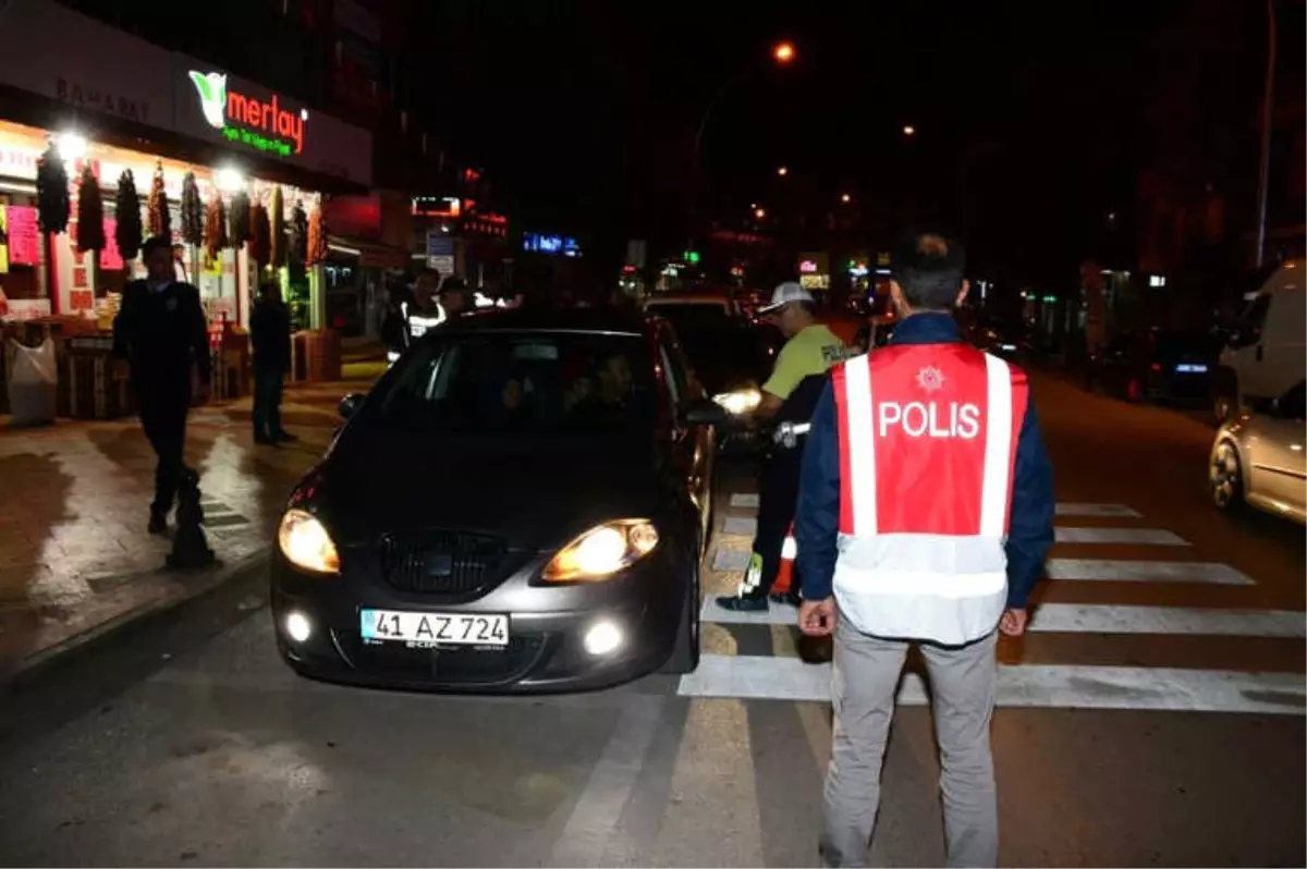 Eğitim Dönemi Öncesi Kocaeli\'de Güven Huzur Uygulaması: 13 Gözaltı