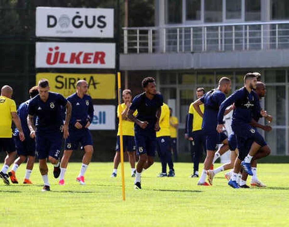 Fenerbahçe, Atiker Konyaspor Maçı Hazırlıklarını Sürdürdü