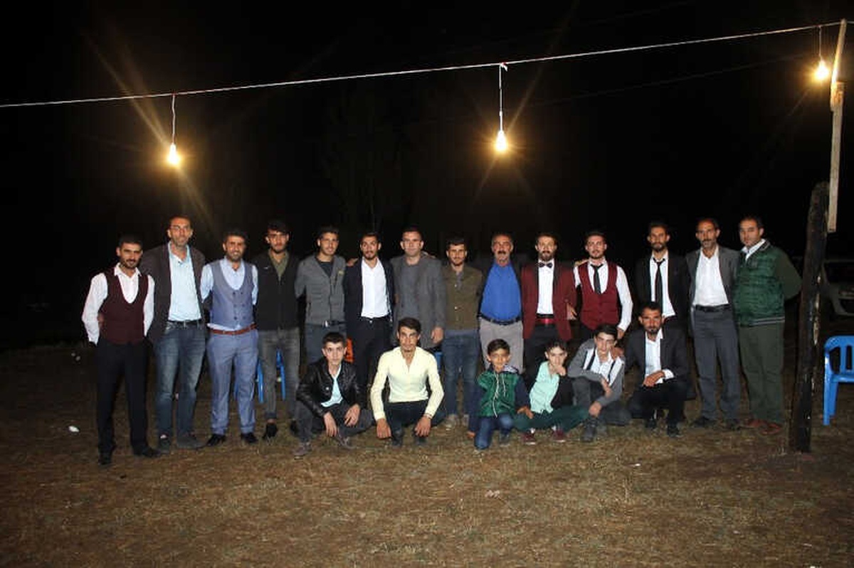 Gelenek ve Görenekler Köy Düğünlerinde Yaşatılıyor