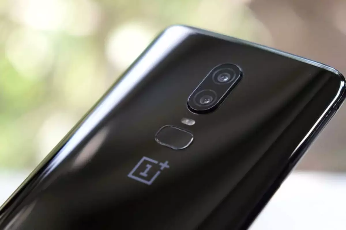 Oneplus 6t Ekran İçi Parmak İzi Okuyucu ile Gelecek