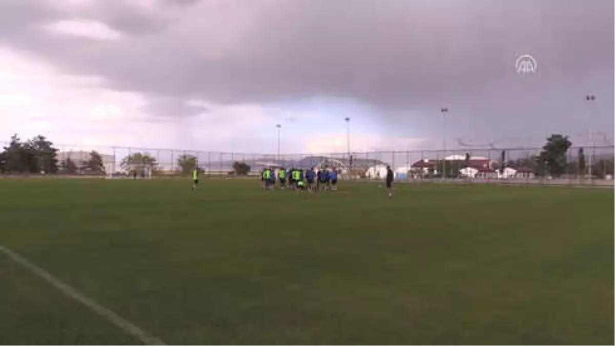 Taraftarların Sevgisinin Karşılığını Sahada Vereceğim"