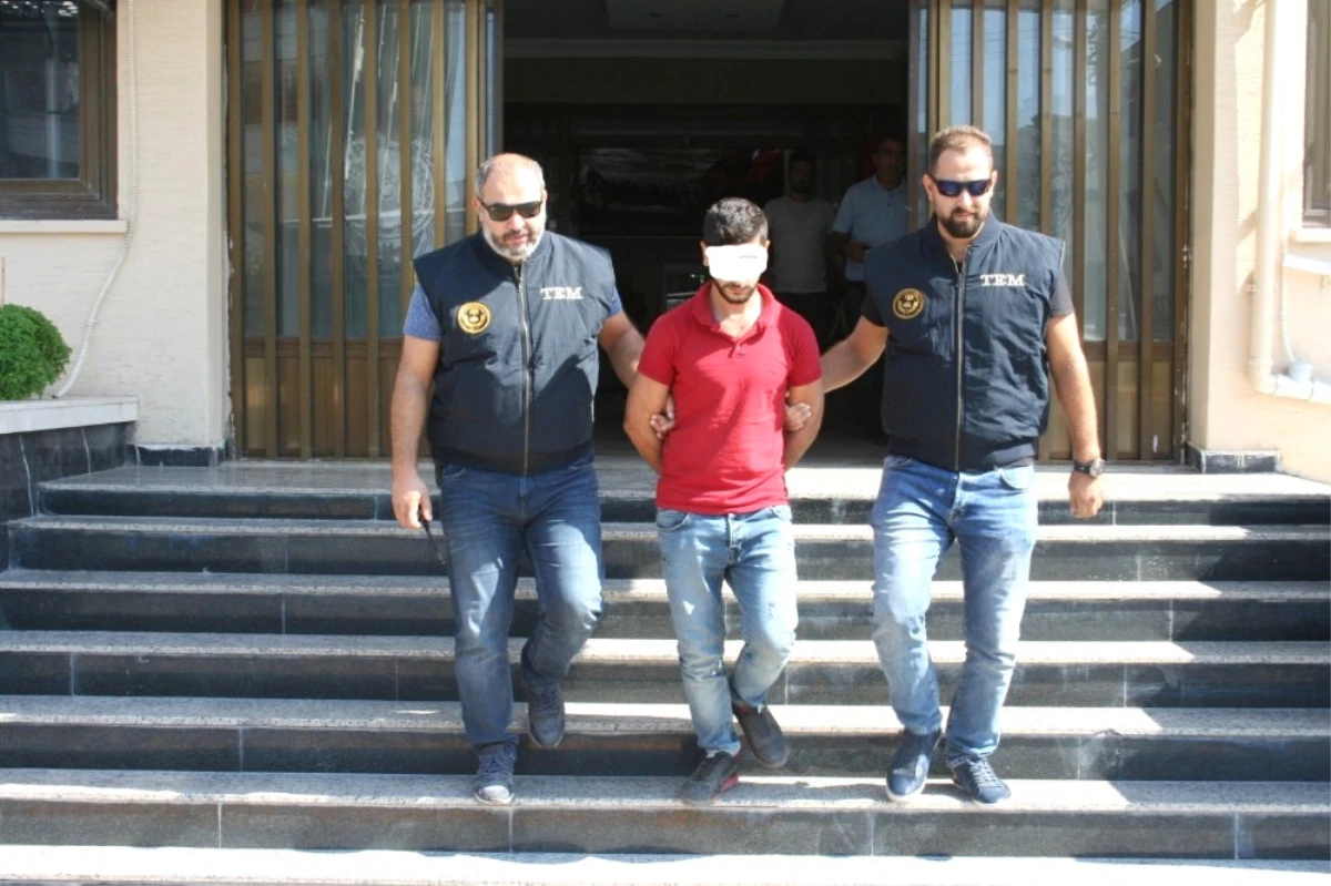 Tarsus\'ta Terör Örgütü Propagandası Yapan 2 Kişi Tutuklandı