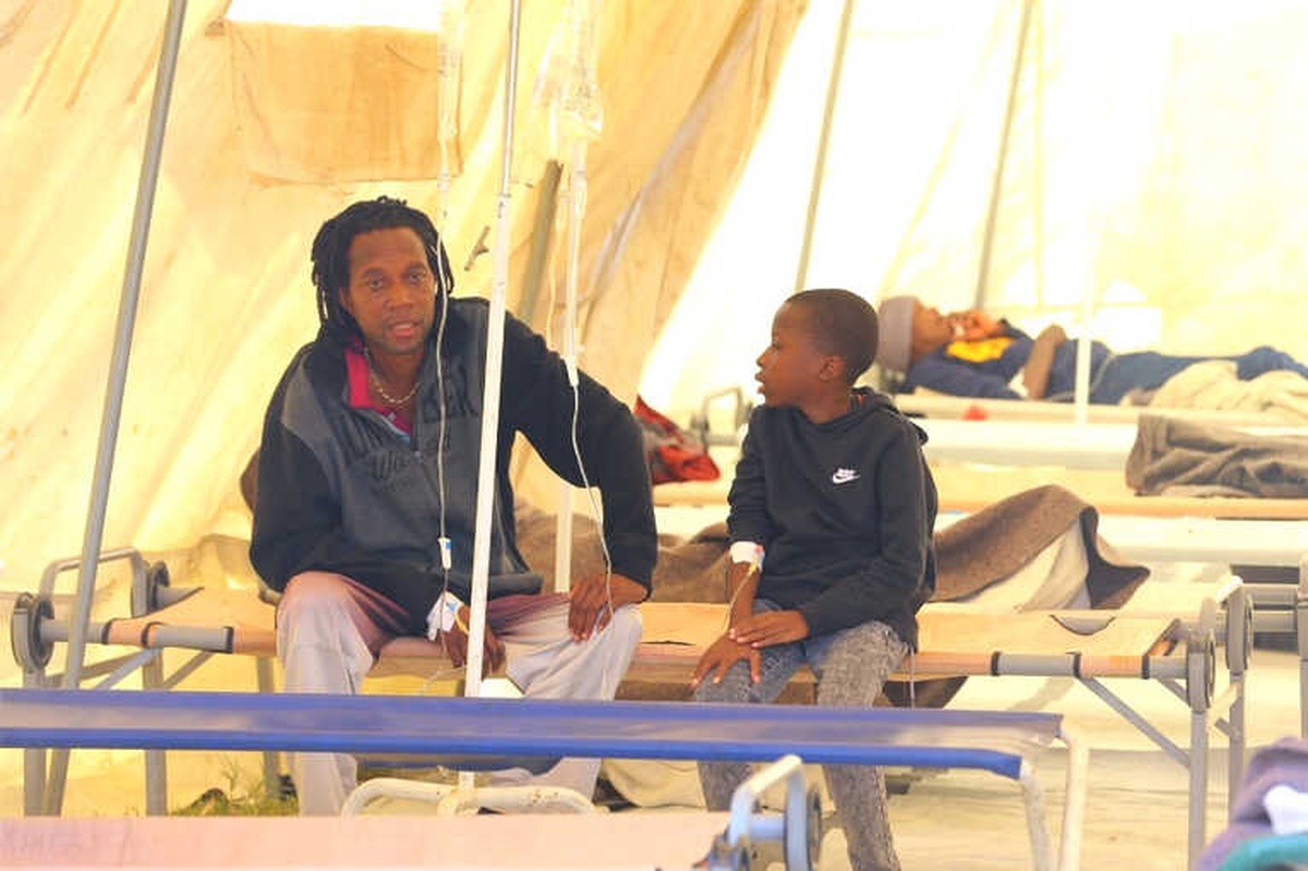 Zimbabve\'de Kolera Salgınından Ölenlerin Sayısı Yükseliyor