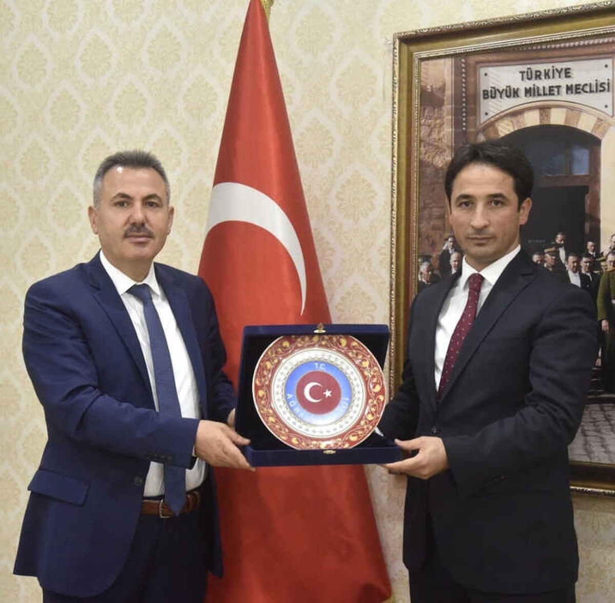 Ağrı\'da Vali Yardımcısı ve Kaymakam İçin Veda Yemeği Düzenlendi