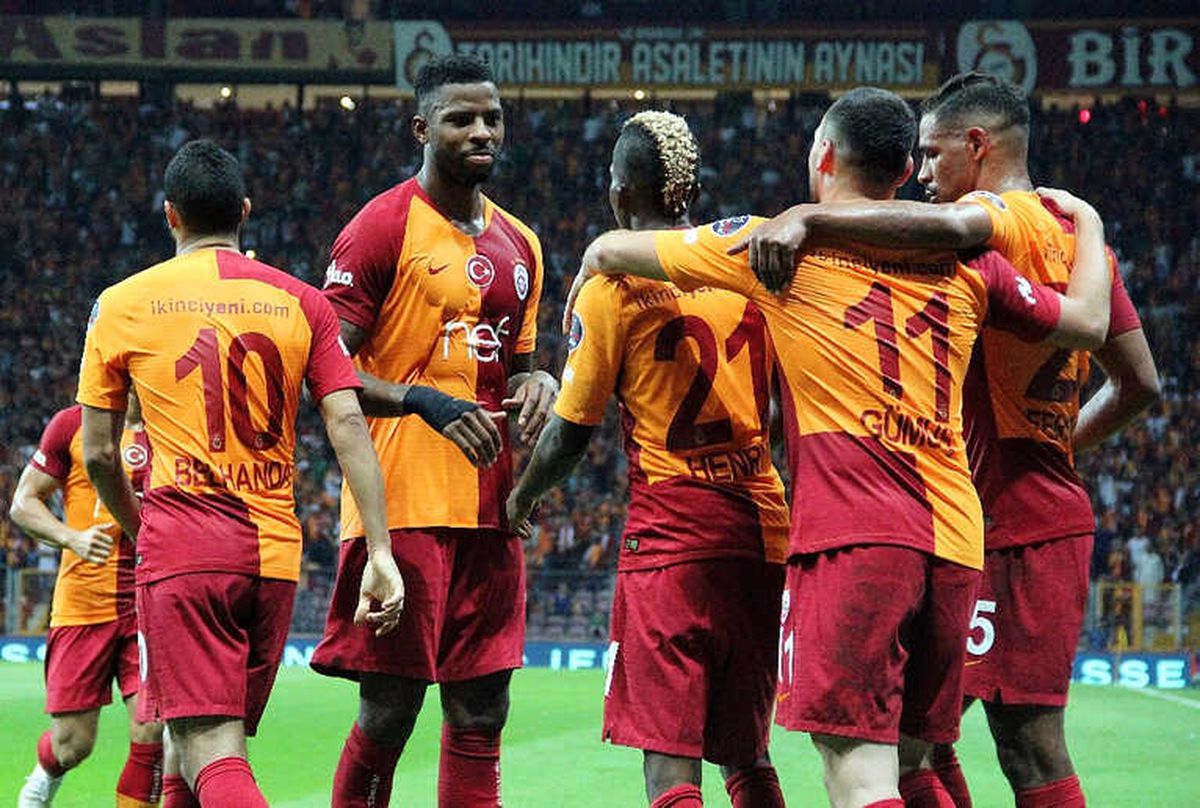 Galatasaray Evinde 21 Maç Önce Kasımpaşa\'ya Yenildi