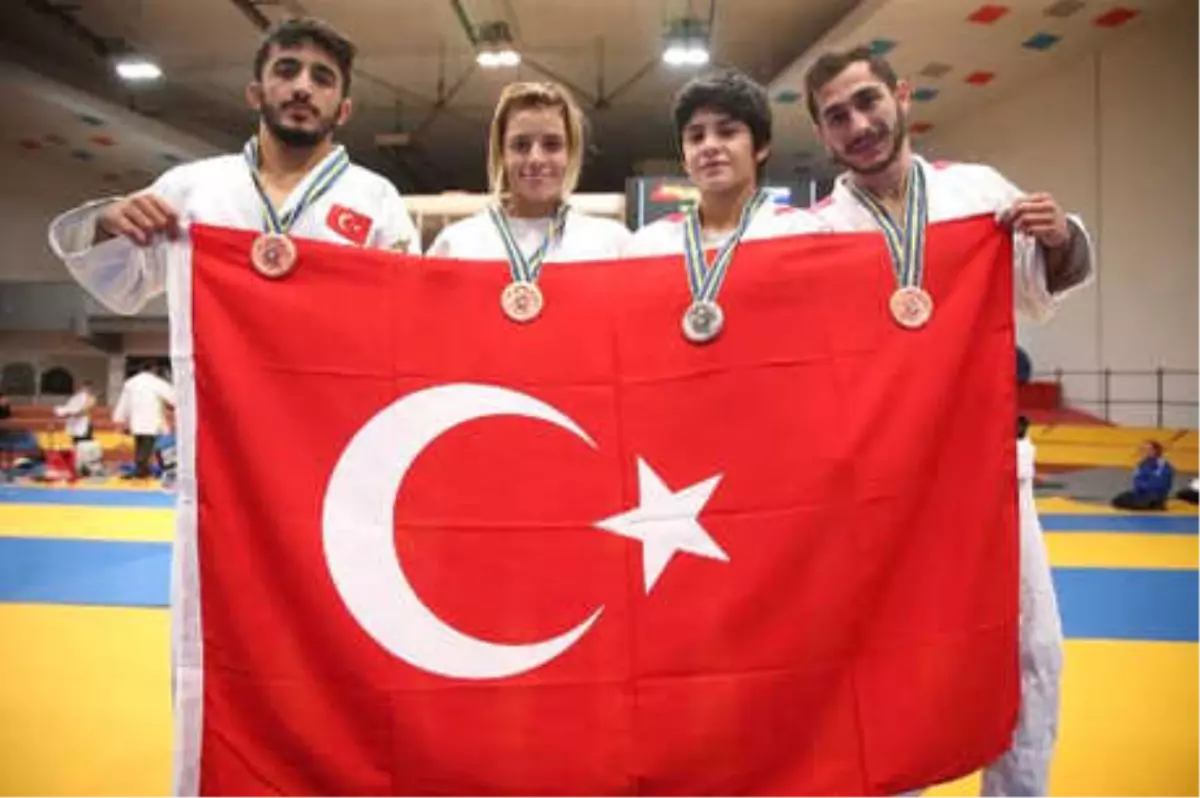 Gençler Avrupa Judo Şampiyonası\'nda 4 Madalya