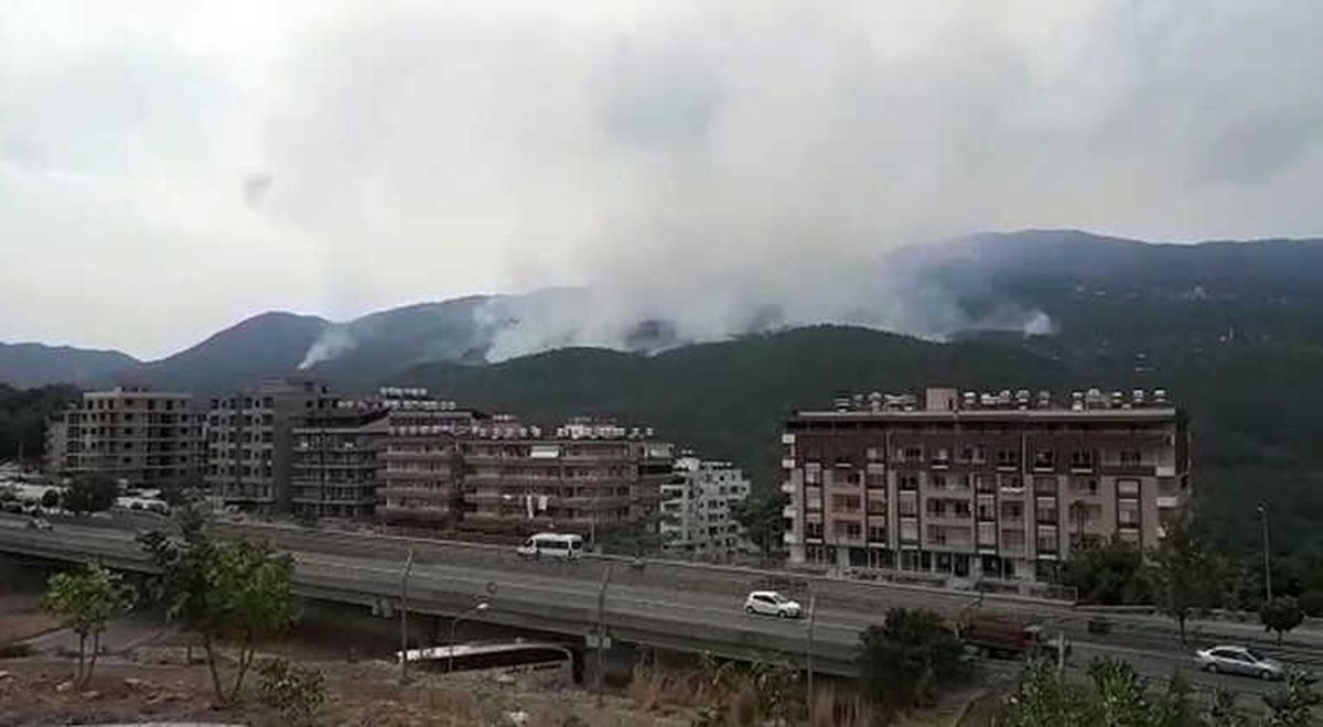Hatay\'daki Yangın Kısmen Kontrol Altında