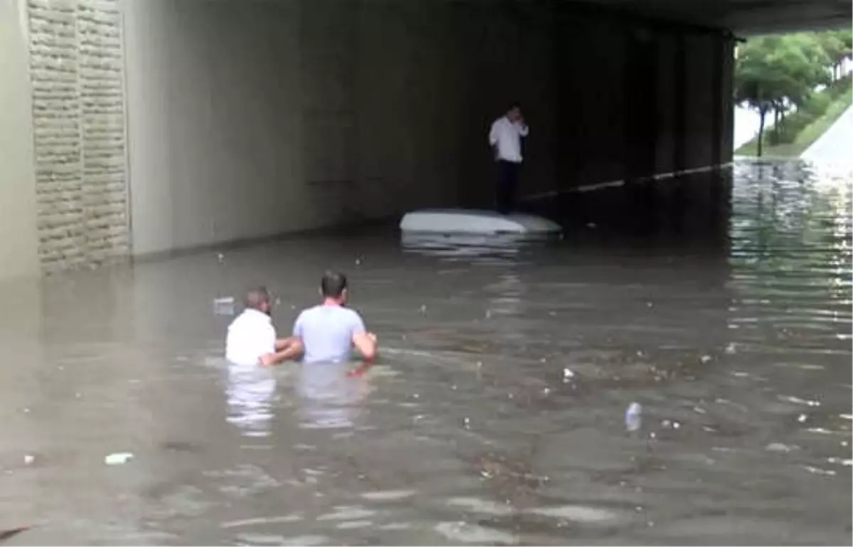 Meteoroloji\'den İstanbul İçin Sel Uyarısı