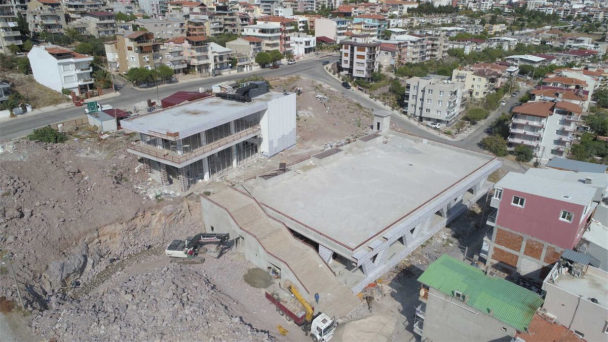 Şehitlerimiz Bornova\'da Unutulmuyor