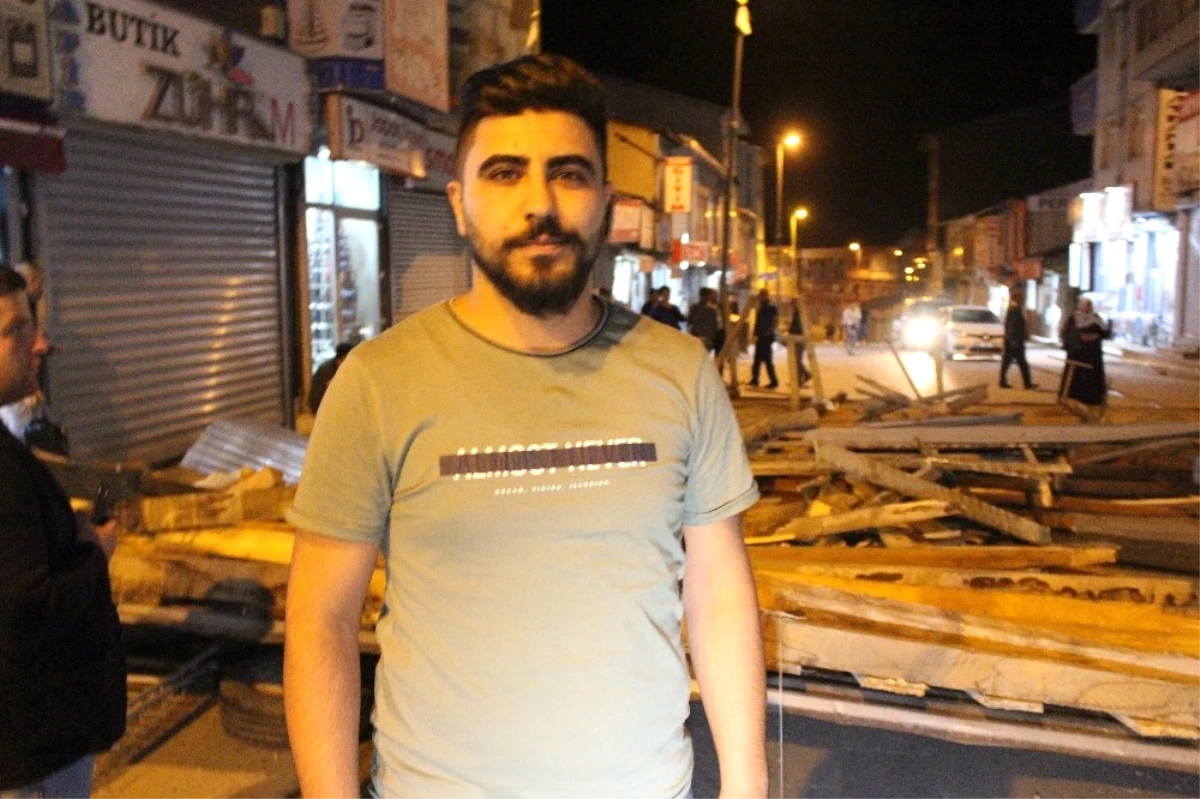 Ağrı\'da Fırtına Dükkanların Çatısını Uçurdu: 1 Kişi Yaralandı