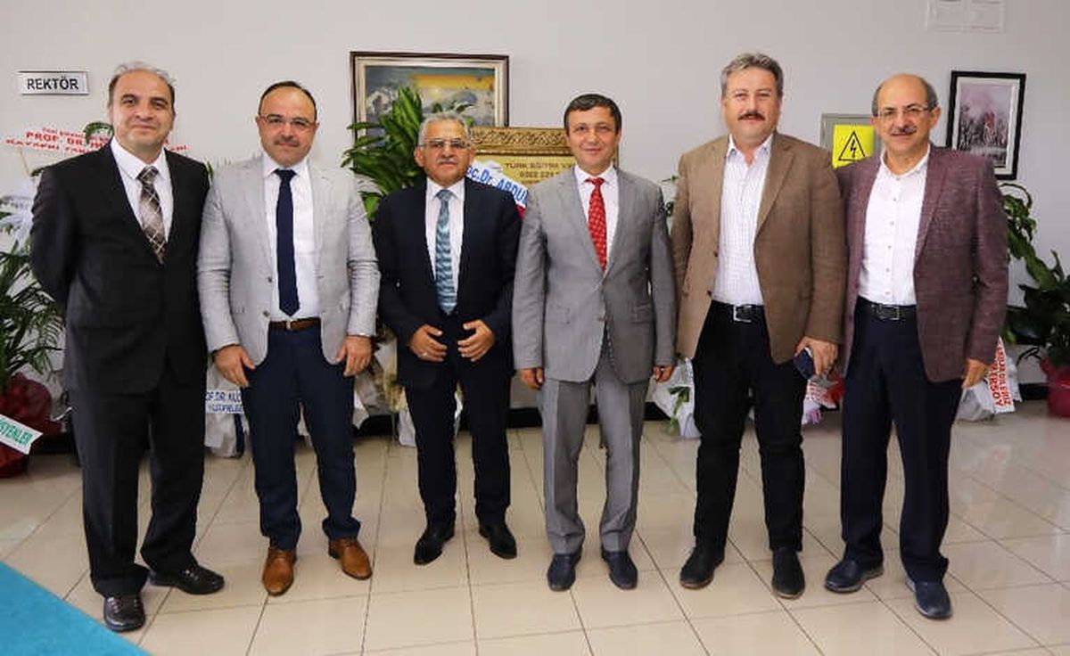 Belediye Başkanlarından Erü Rektörü Çalış\'a Ziyaret