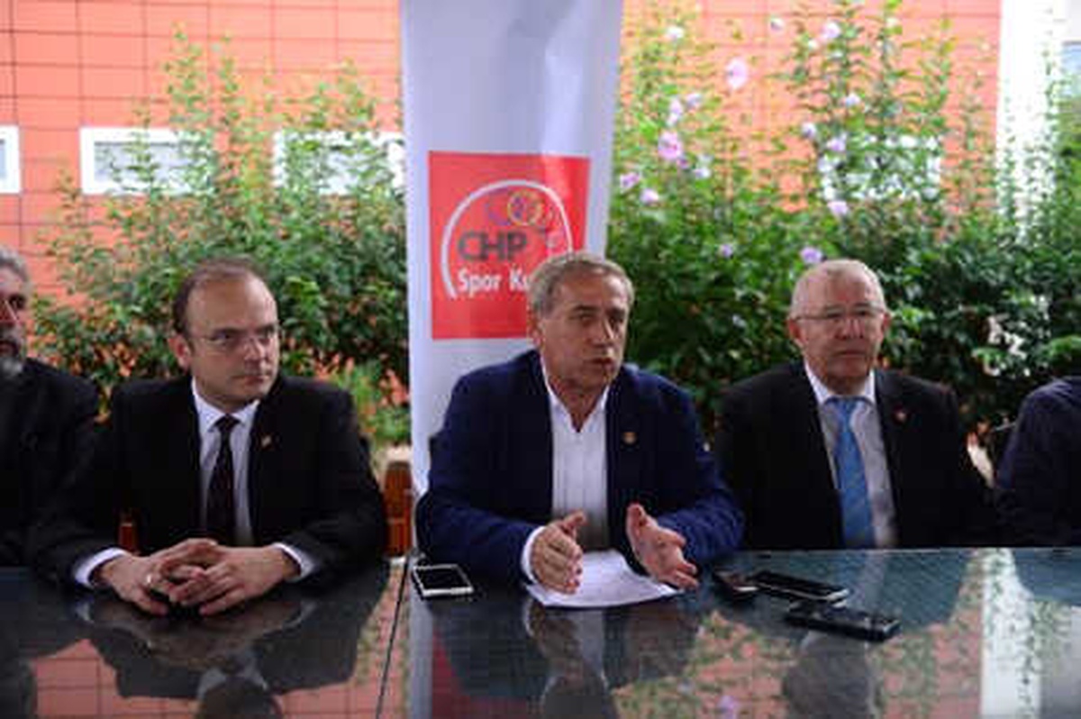 CHP\'li Kaya: Ülkemizde Futbol İstanbul Takımlarının Hegemonyası Altında