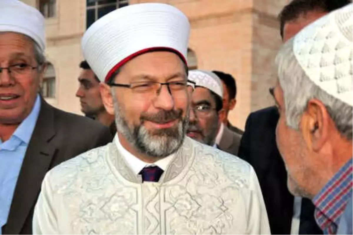 Diyanet İşleri Başkanı Erbaş: Gençlerimize Sahip Çıkmazsak, Başkaları Sahip Çıkar