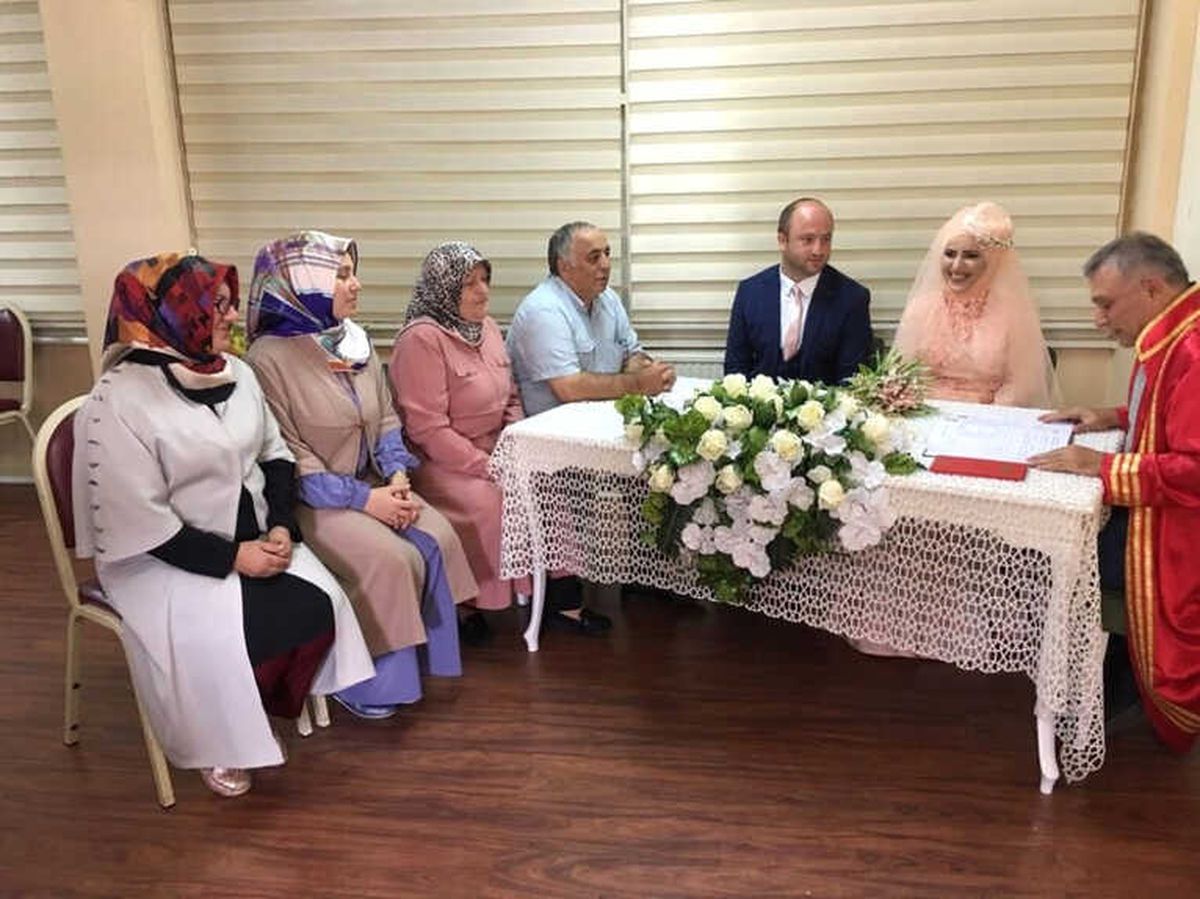 Evlenen Ko-Mek Kursiyerin Mutluluğuna Ortak Oldular