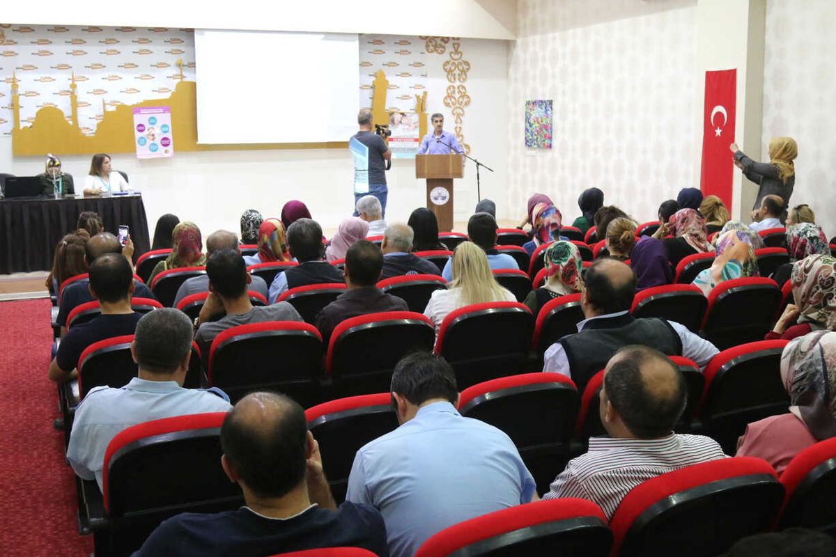 Hizmet İçi Seminerler Devam Ediyor