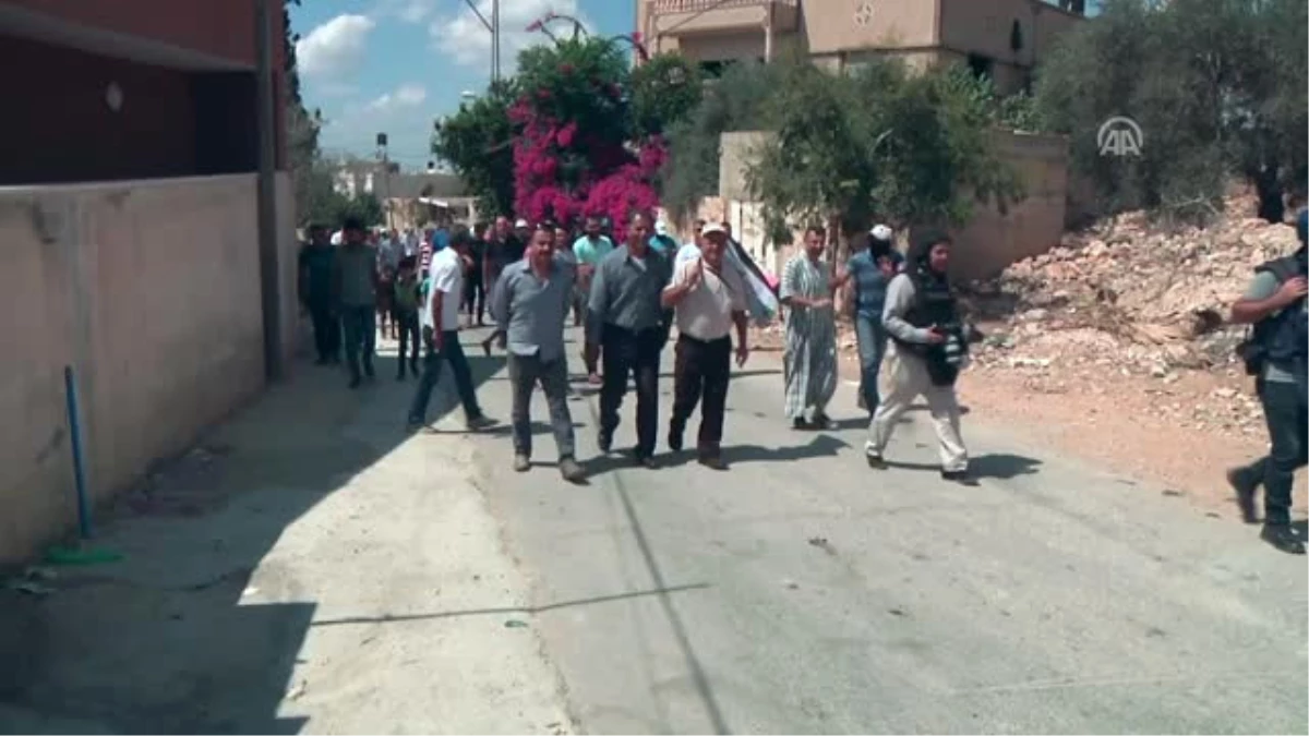 İsrail Güçlerinin Batı Şeria\'daki Gösterilere Müdahalesinde 3 Kişi Yaralandı