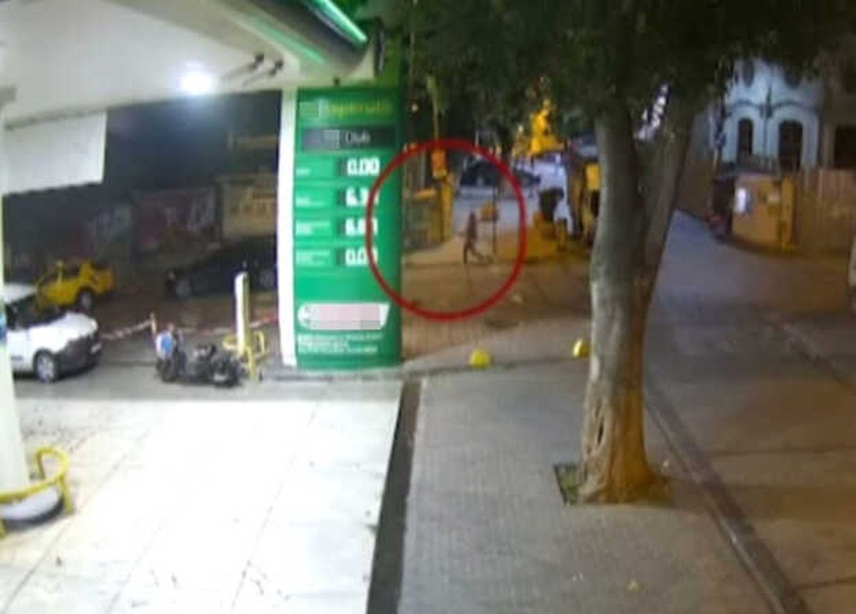İstanbul\'da Jammerli Hırsızlar Araçtan 30 Bin TL Lik Ziynet Eşyasını Böyle Çaldı