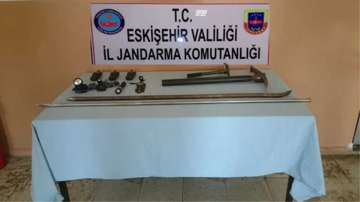 İzinsiz Kazılara Jandarma Baskını