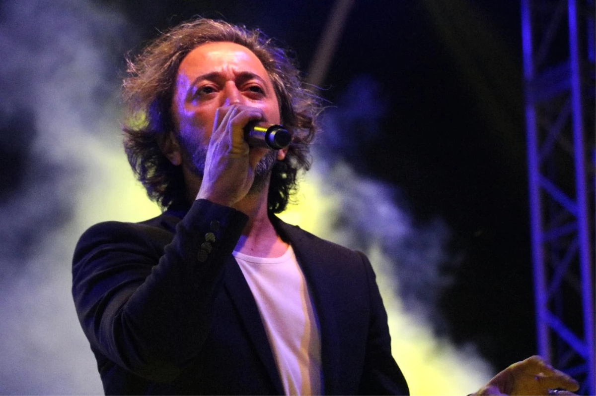 Kahramanmaraş\'ta Fettah Can Konseri