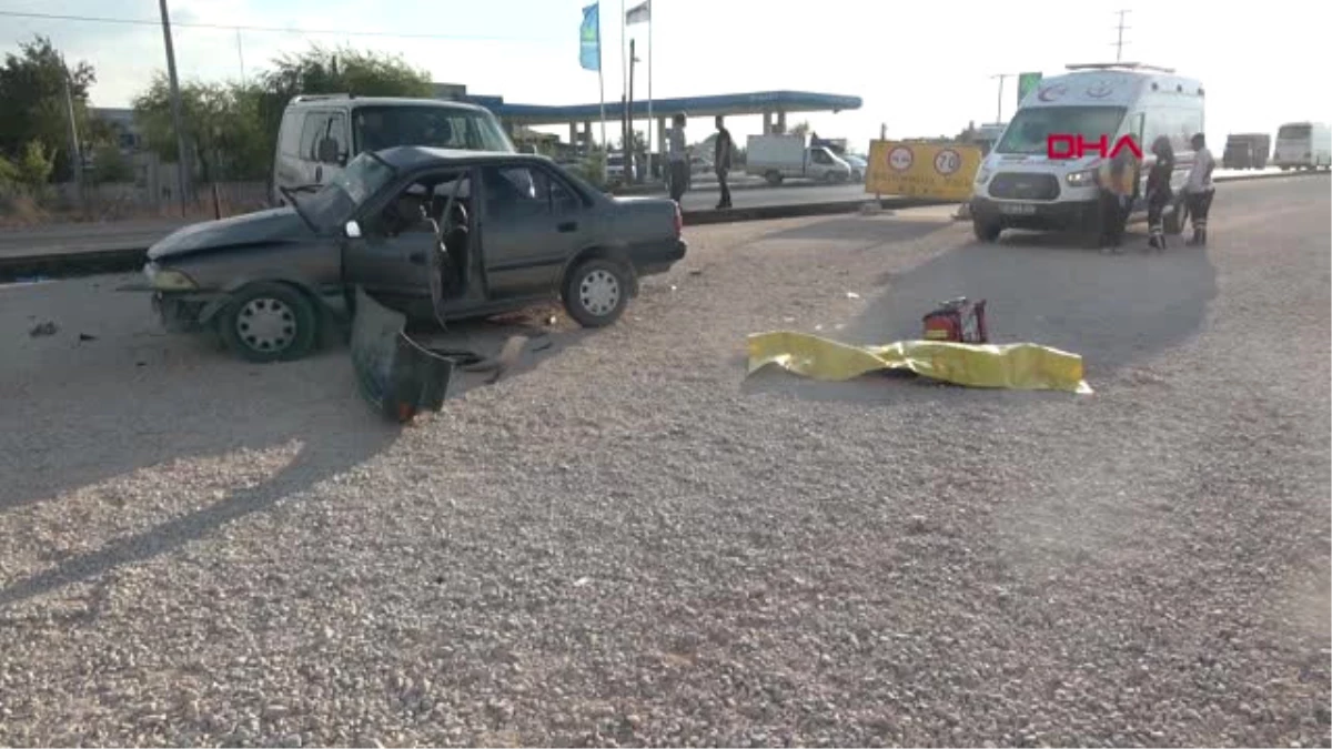 Konya Otomobil ile Minibüs Çarpıştı: 2 Ölü, 3 Yaralı