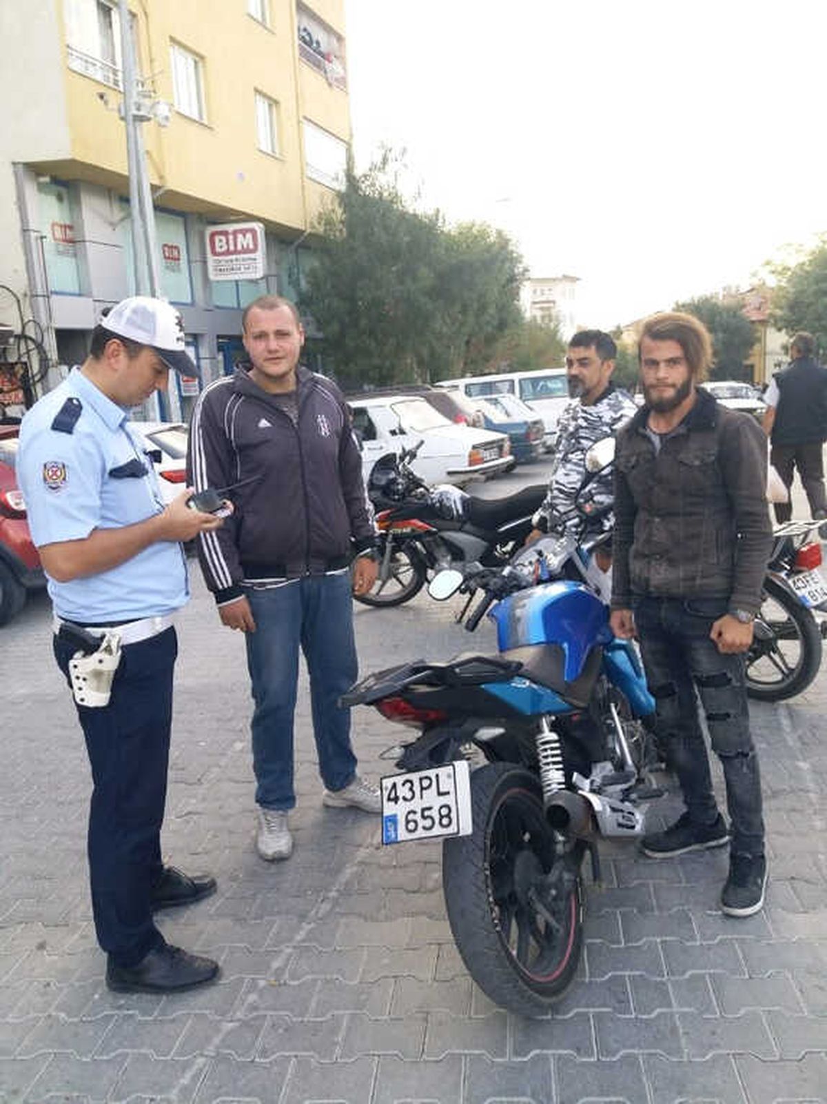 Polis, Motorsiklet Sürücelerine Göz Açtırmıyor