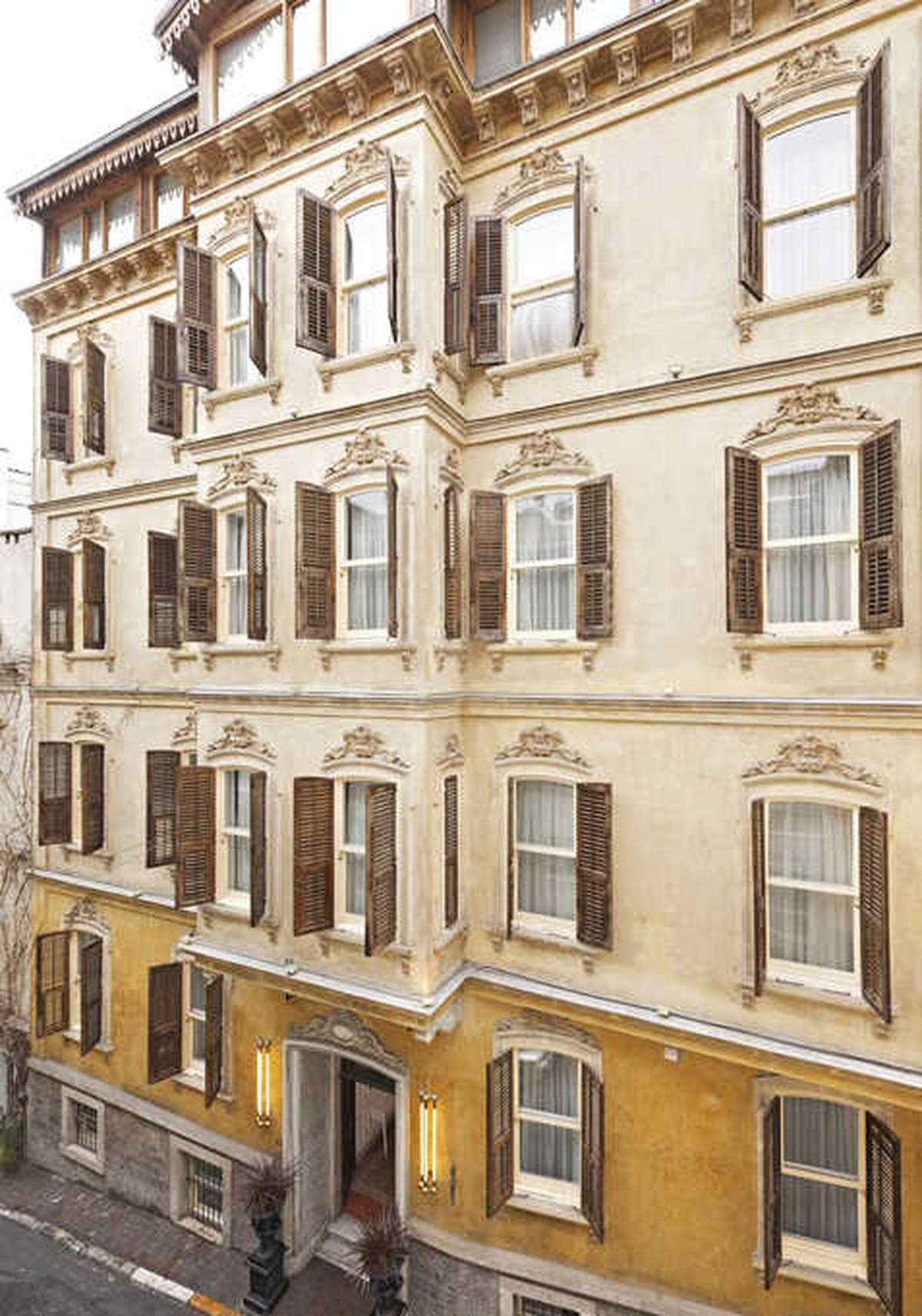 The Indepentent: Beyoğlu\'ndaki En İyi Buluşma Noktalarından Biri